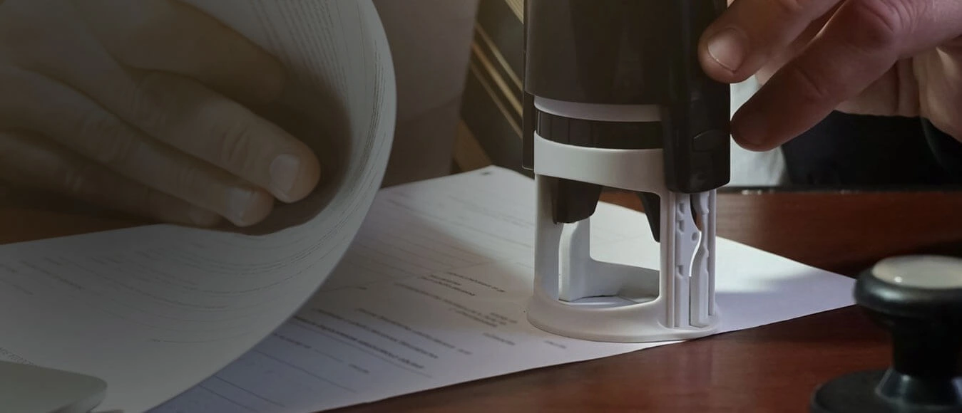 Выбор псевдонима и фамилии, операции с недвижимостью, вопросы переезда и др.